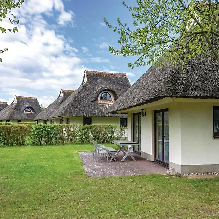 Three-bedroom Holiday In Linstow
