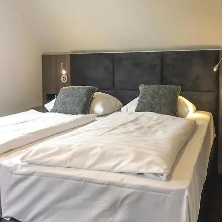 Ferienhaus Three-bedroom Holiday In Linstow *